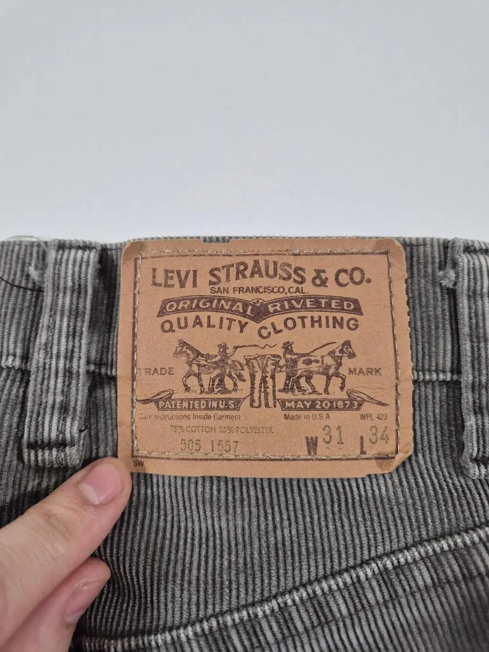Levis usa leather code
